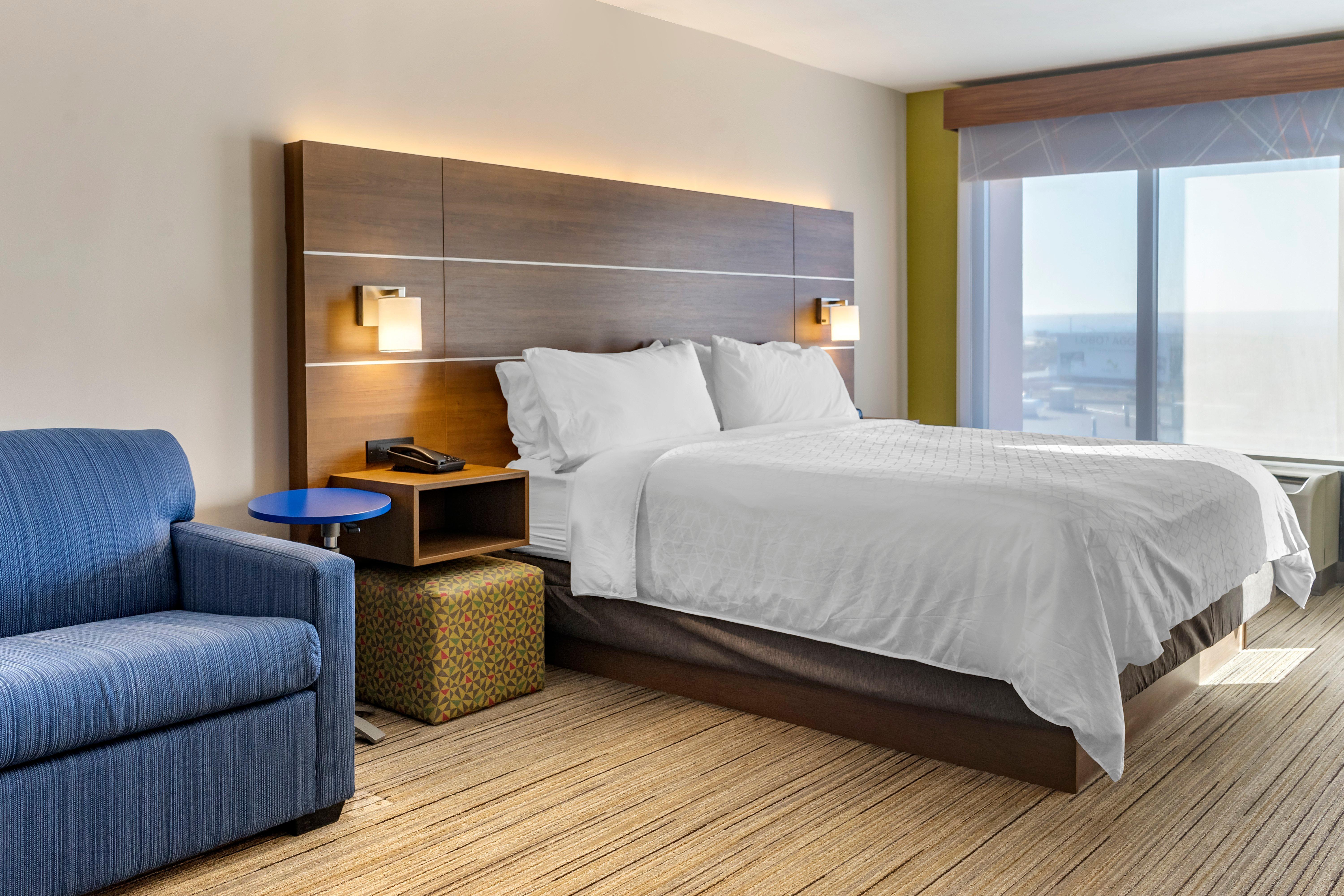 Holiday Inn Express Hotel & Suites Albuquerque Midtown By Ihg Exterior foto