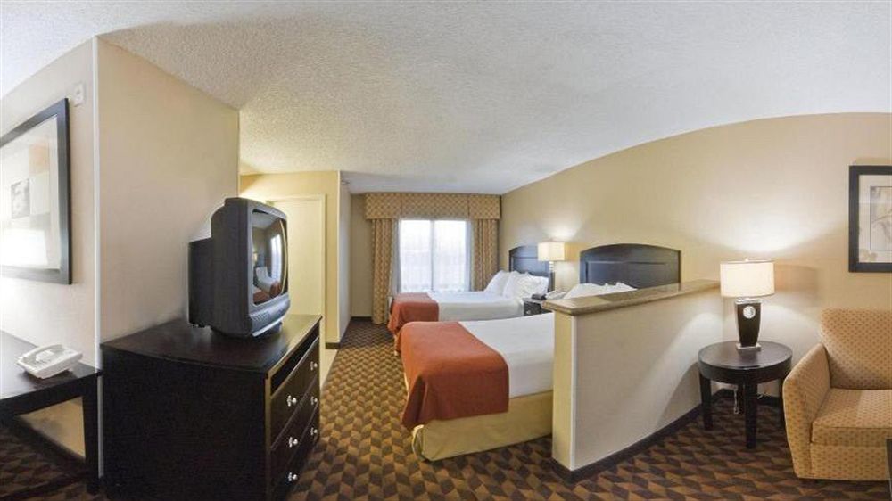 Holiday Inn Express Hotel & Suites Albuquerque Midtown By Ihg Exterior foto